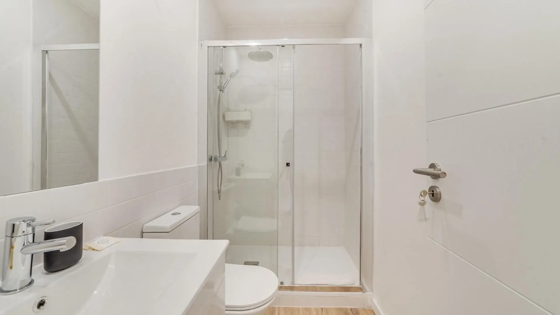Yellow Charm - Campolide Apartments Lisboa